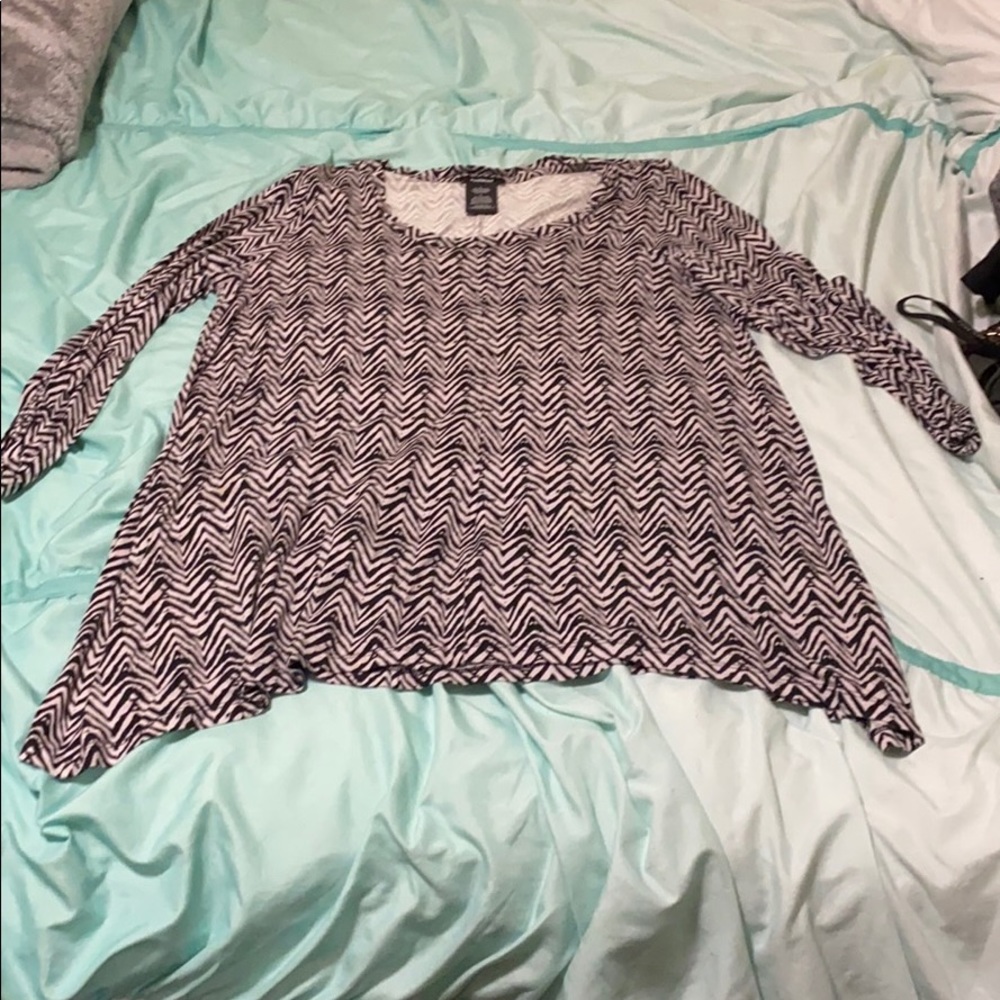 Black and white zigzag pattern shirt